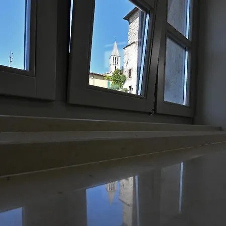 Palazzo Degli Stemmi 4*