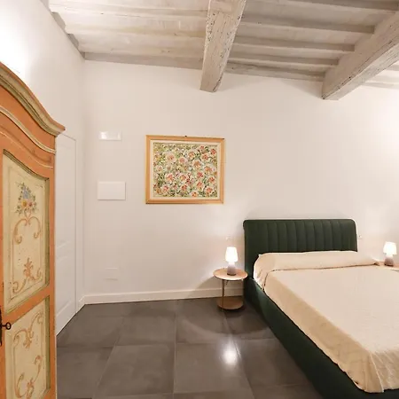 Palazzo Degli Stemmi Bed & Breakfast *