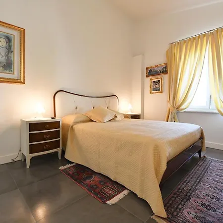 Palazzo Degli Stemmi 4* Todi