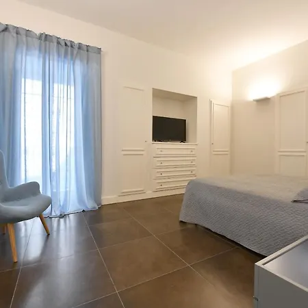 Palazzo Degli Stemmi Bed & Breakfast *