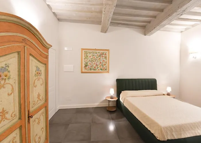 Palazzo Degli Stemmi Bed & Breakfast 4*