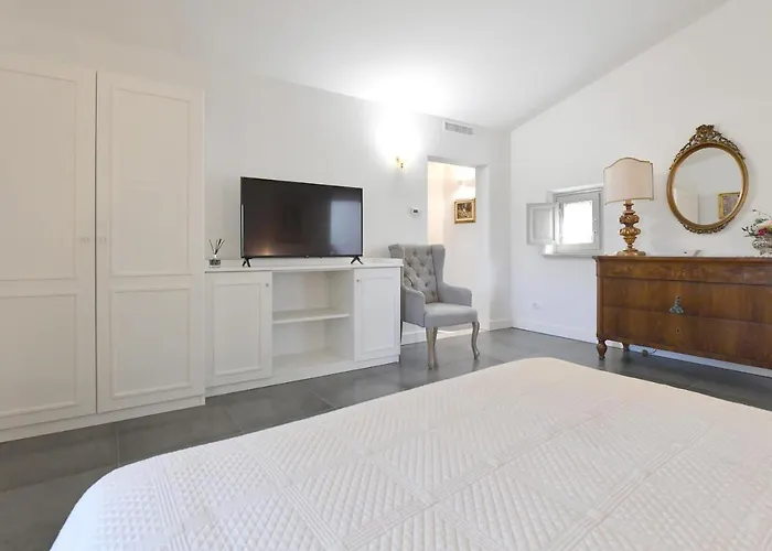 Palazzo Degli Stemmi Bed & Breakfast 4*