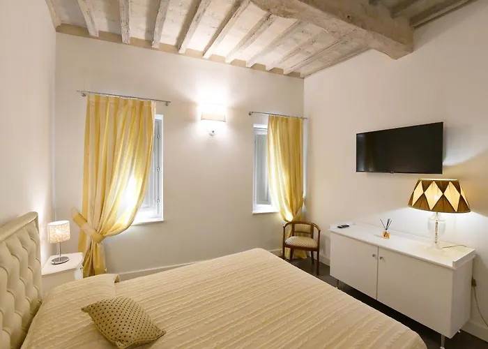 Palazzo Degli Stemmi Bed & Breakfast
