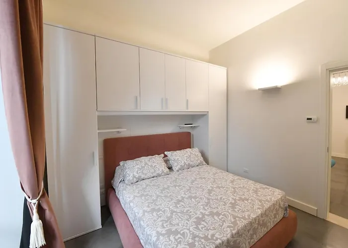 Palazzo Degli Stemmi 4*